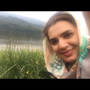 Meet your Posher, Saba